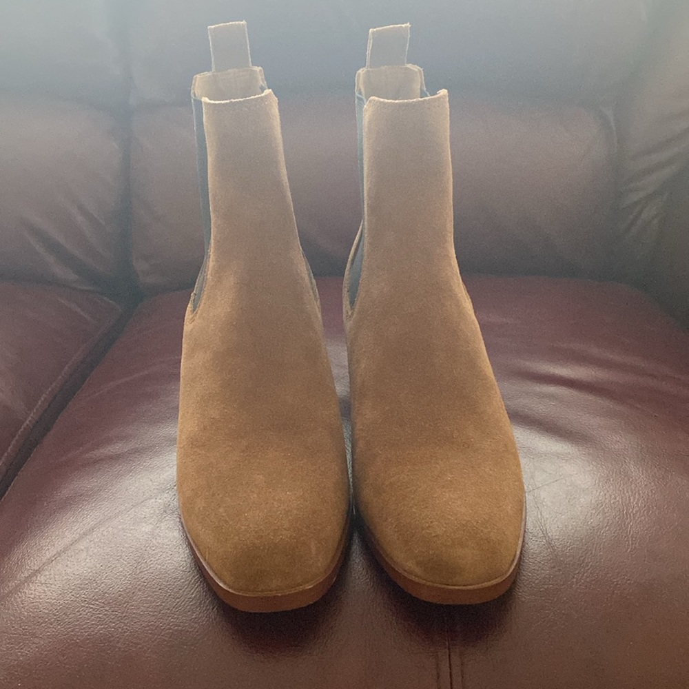 Cognac Suede Chelsea Boots - Picture 4 of 6